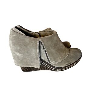 Dr. Scholl’s Stylish Wedge Ankle Boots - size 7.5